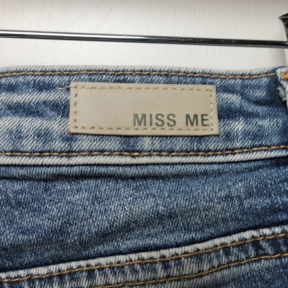 Miss Me Embroidered Ankle Skinny Jeans | Size 26 - Picture 10 of 10